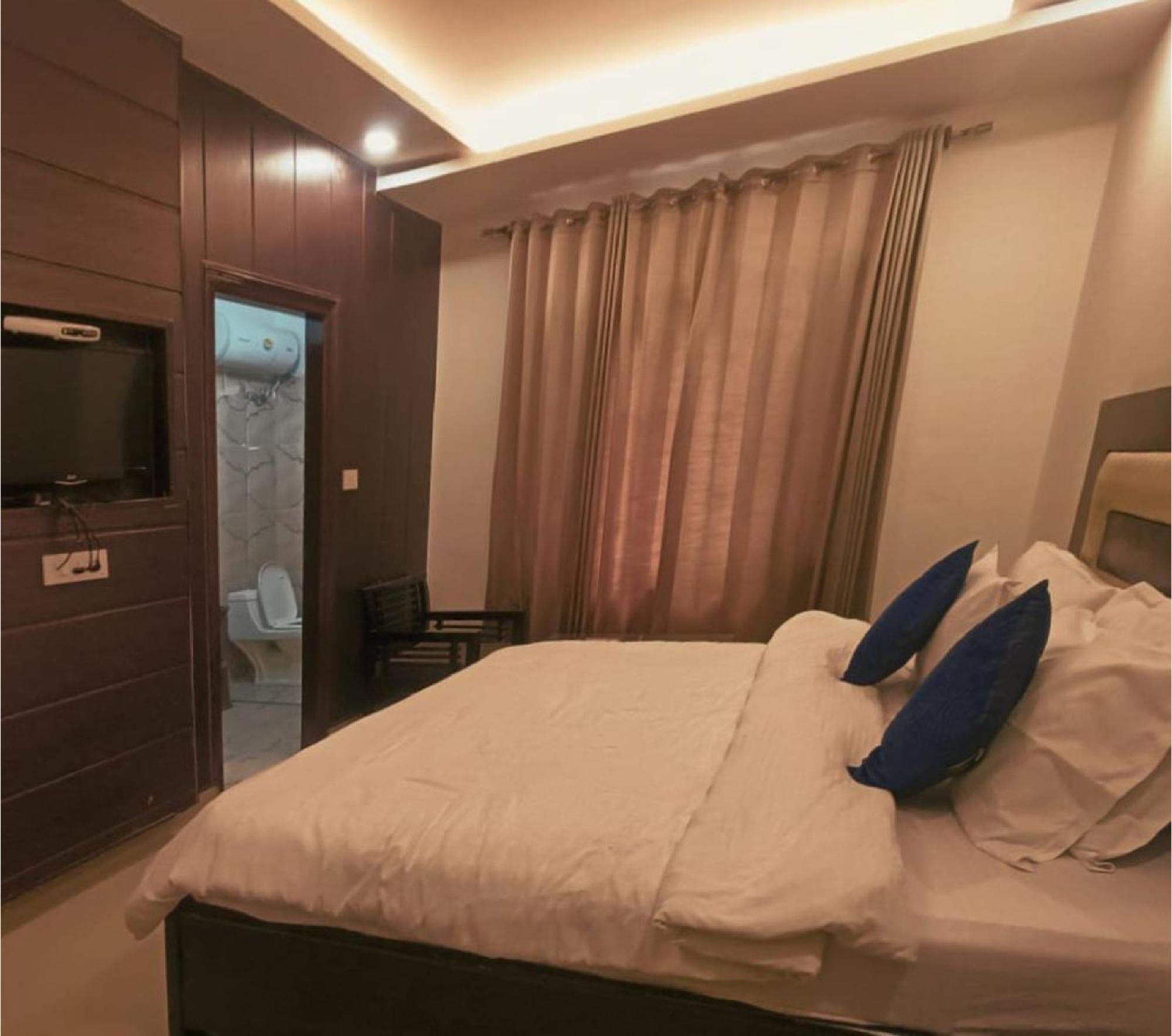 Hotel Wild Rose - Dalhousie Buitenkant foto