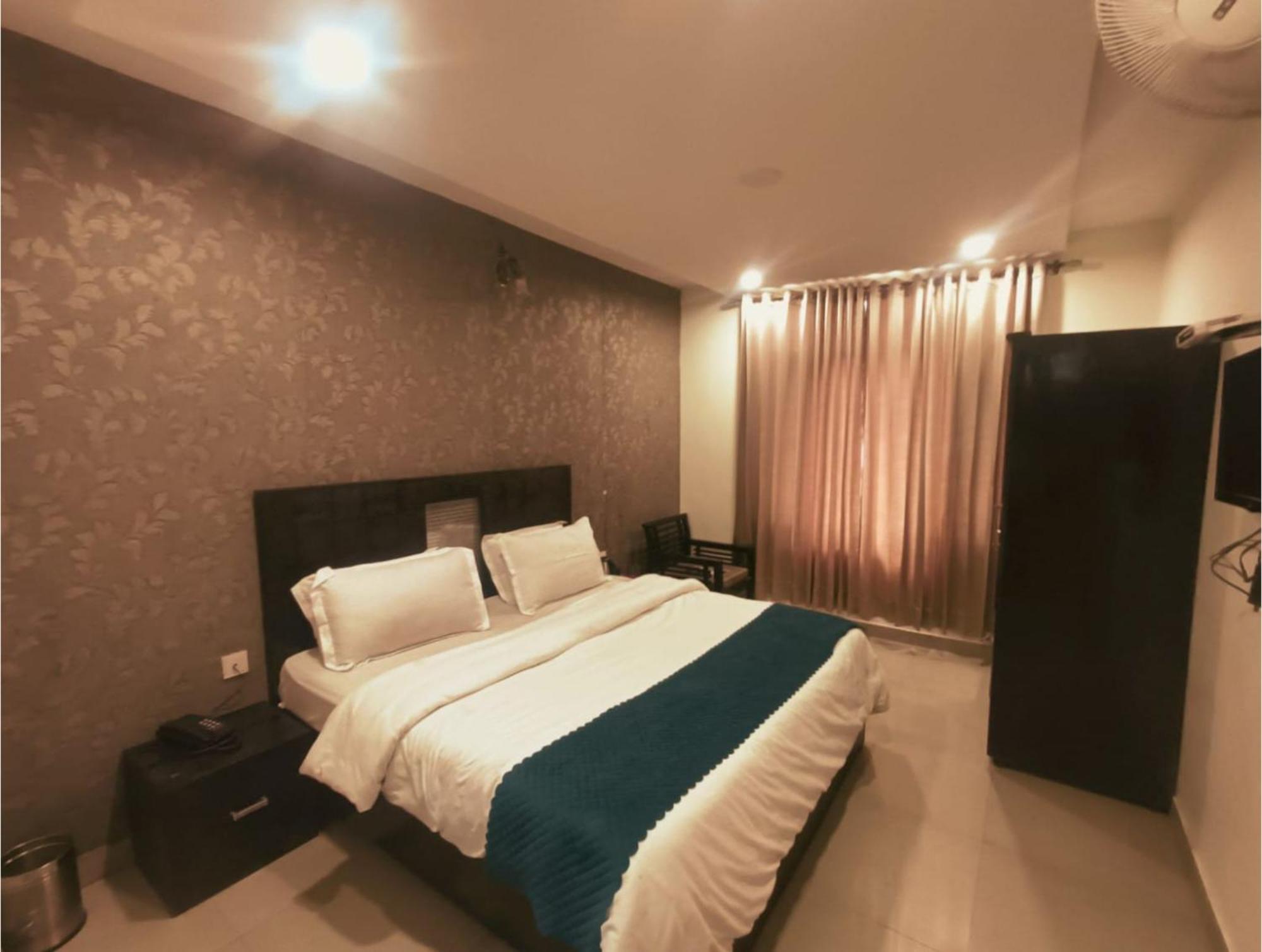Hotel Wild Rose - Dalhousie Buitenkant foto